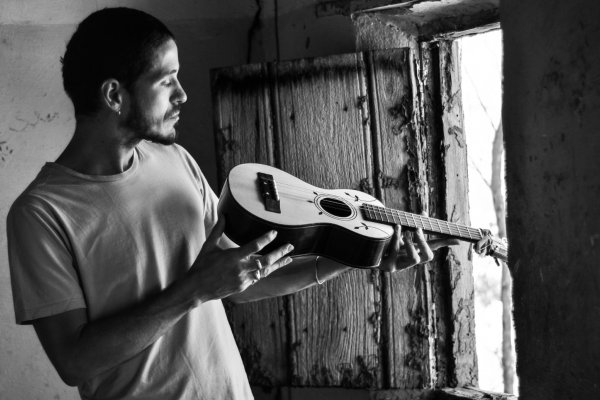 [Websérie celebra a Viola Machete e o Samba de Roda do Recôncavo Baiano]