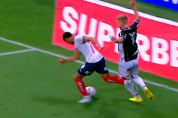 [Vídeo: CBF divulga áudio de pênalti polêmico para o Bahia: 'Tem um impacto na perna dele']