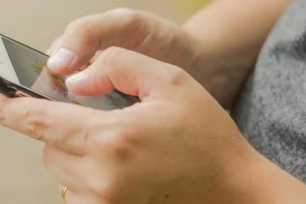 [Brasileiros gastaram quase R$ 15 bilhões em compras internacionais no ano de 2024]