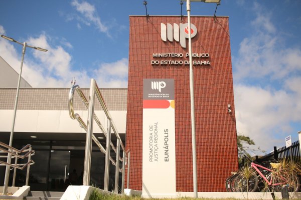 [Três familiares são denunciados pelo MPBA por abandono de idosa de 79 anos]