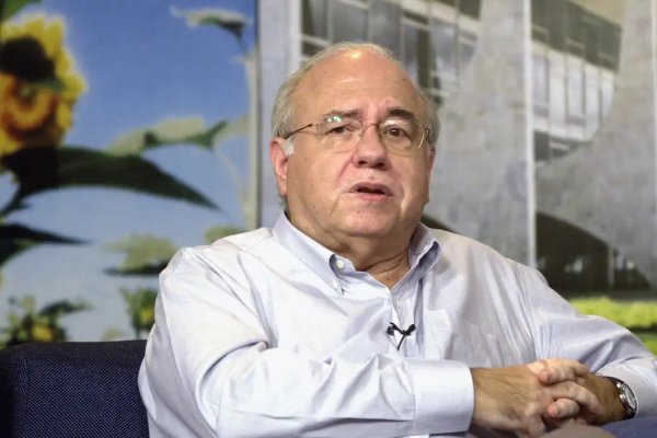 [Artistas lamentam morte de Luis Fernando Verissimo nas redes sociais ]