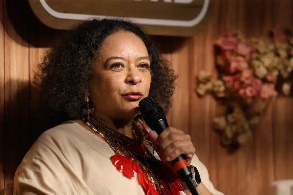 [Primeira mulher negra será empossada na Academia Brasileira de Letras hoje]