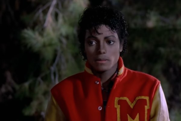 [Michael Jackson é primeiro a estar no top 10 da Billboard em seis décadas diferentes]