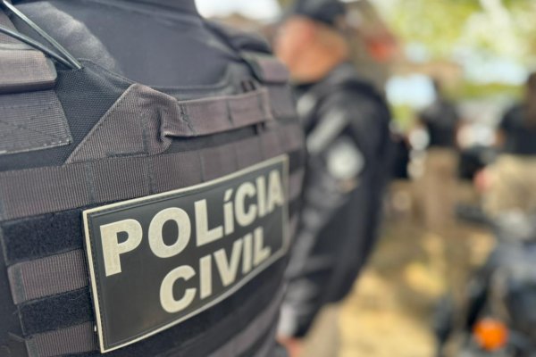 [Polícia Civil cumpre mandados em abrigo de idosos usado como base para o tráfico em Itabela]