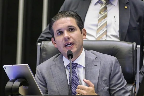 [TCU arquiva denúncia contra Hugo Motta por contratação de funcionários fantasmas]