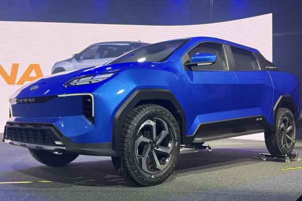 [Lecar promete picape híbrida flex e produção no Espírito Santo ]