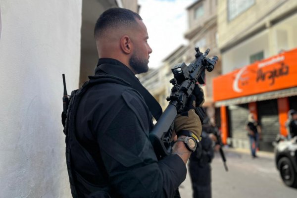 [Polícia Civil inicia operação contra investigados por furtos e roubos no Rio Vermelho, bairro boêmio de Salvador ]