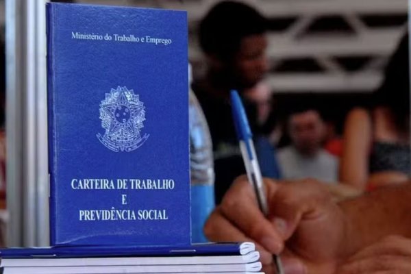 [SineBahia abre vagas para trabalhadores acima dos 50 anos nesta sexta-feira (12) ]