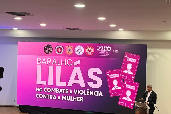 [Vídeo: governo da Bahia lança 'Baralho Lilás', para identificar foragidos por crimes de violência contra a mulher]