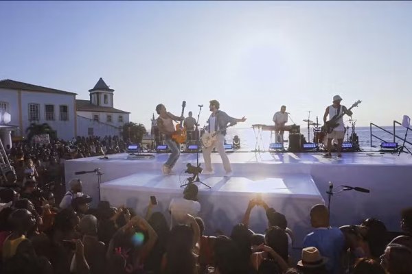 [Banda Jammil abre temporada de verão com show gratuito em Salvador]