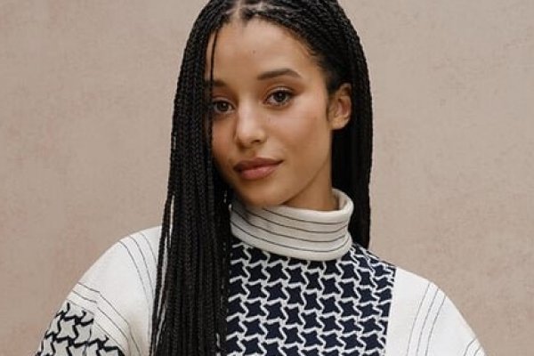 [Louis Vuitton tem nova embaixadora! ]