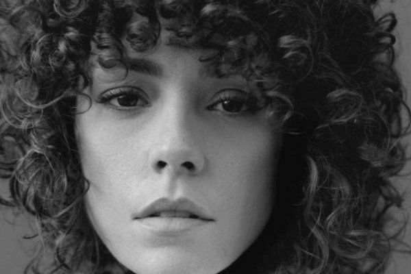 [Estrela da Giorgio Armani, top model baiana Ágatha Borges volta a Salvador para masterclass com novos talentos!]