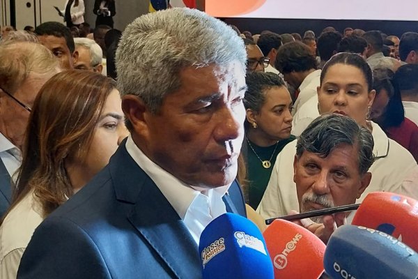 [Vídeo: Jerônimo diz confiar em saída negociada para disputa ao Senado na chapa de 2026]