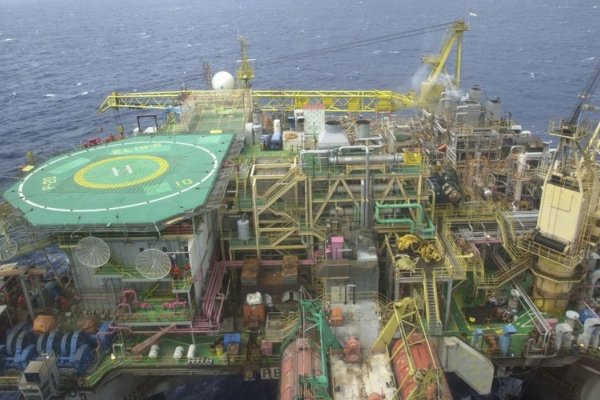 [Mesmo com vazamento sanado, plataforma da Petrobras segue sem produção]