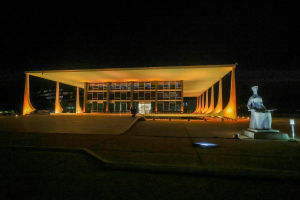 [Aprovação do STF cresce 10 pontos e chega a 33%, aponta Quaest]