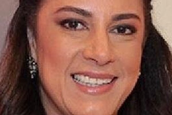 [Silvia Abravanel detona artistas iniciantes com ego grande! ]