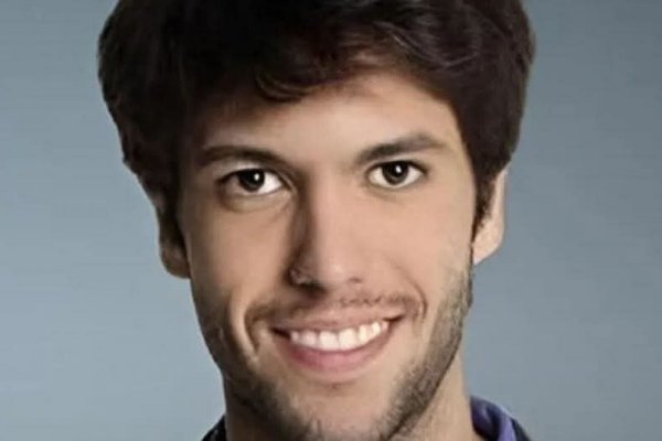 [Comentarista político Caio Coppolla é o novo contratado do SBT!]