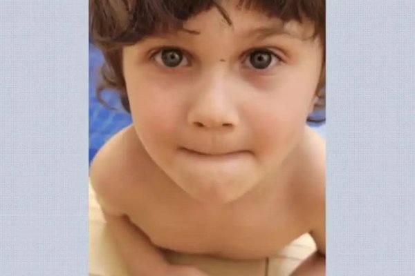 [Menino de 4 anos cai da janela do 10° andar em prédio de SP e sobrevive ]