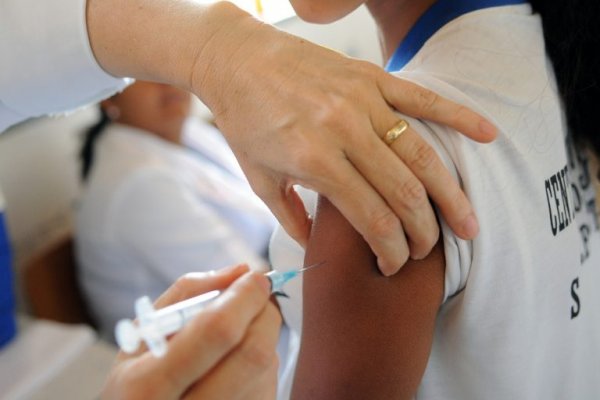 [Campanha de vacinação contra HPV é prorrogada em Feira de Santana]