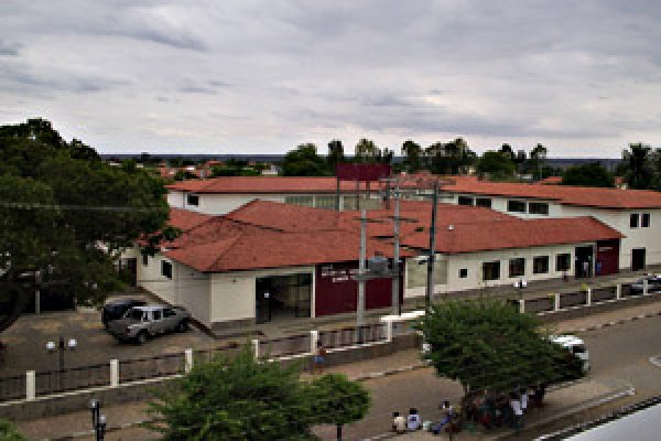 [Sete pessoas são internadas em hospital do interior da Bahia por suspeita de intoxicação por metanol ]