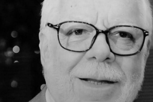 [Record se manifesta sobre o falecimento do autor Manoel Carlos! ]