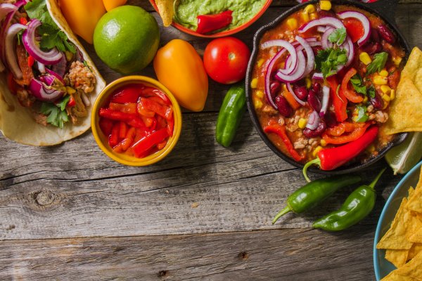 [Intoxicações alimentares em viagens crescem 48,6% em 2025! ]