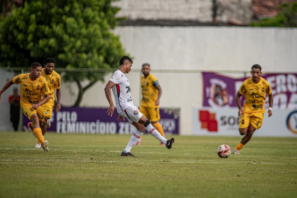 [Vitória empata com o Porto e segue sem vencer no Baiano; veja os gols ]