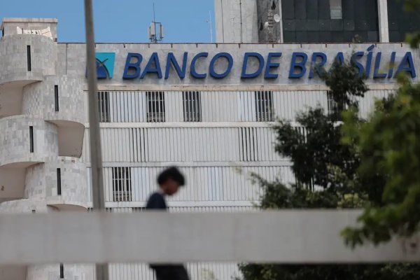 [Após caso Banco Master, BRB convoca influenciadores para conter desgaste de imagem]
