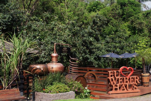 [Destilarias impulsionam o turismo de experiência e movimentam economias regionais! ]