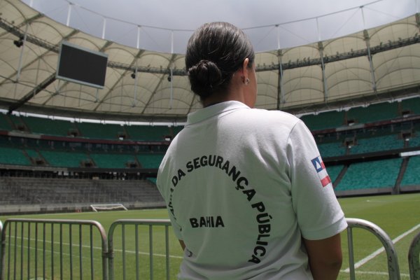 [Caravana Biopsicossocial recebe cerca de 800 policiais e bombeiros]