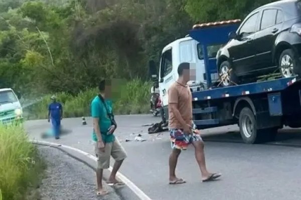 [Casal morre em batida entre motocicleta e caminhão em Coração de Maria ]