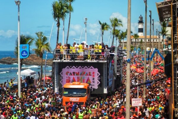 [Veja previsão do tempo para Salvador durante o Carnaval]