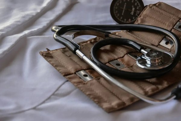 [Após decisão contrária, entidade médica diz que manterá exame de titulação de especialistas]