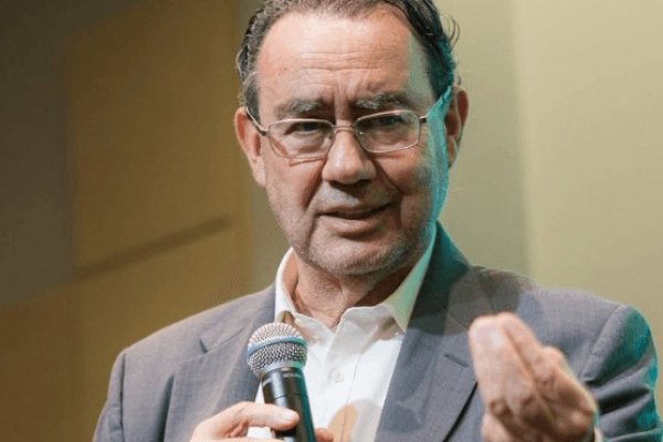 [Best-seller em livros de autoajuda quer ser presidente do Brasil  ]