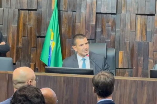 [Justiça do Rio anula eleição de Douglas Ruas para presidência da Alerj]