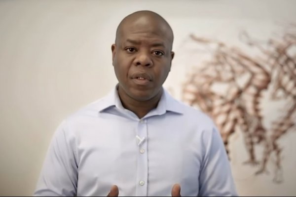 [VÍDEO: “Homens e meninos pretos são vistos com suspeita permanente”, diz Silvio Almeida ao rebater acusações de assédio sexual ]