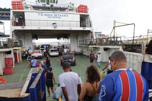 [Ferry-Boat registra 3 horas de espera nesta sexta (3) em Salvador]