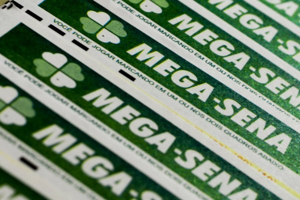 [Mega-Sena sorteia prêmio acumulado em R$ 10 milhões neste sábado (4)]