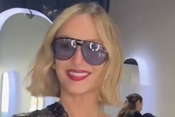 [O novo visual de Claudia Leitte! ]