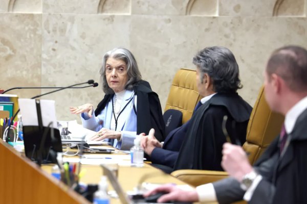 [Ministros do STF criticam análise sobre eleição no RJ e apontam risco de deslegitimação do TSE]