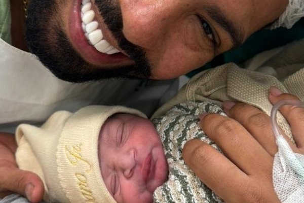 [Nasce Silvano Júnior, filho do cantor Silvanno Salles com a empresária Jéssica Dandara!   ]