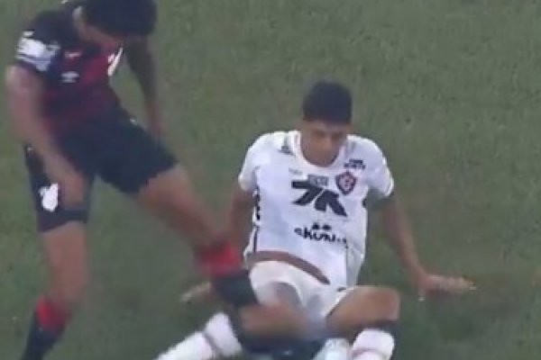 [Vitória protocola reclamação formal à CBF contra lances polêmicos em derrota para o Athletico-PR]