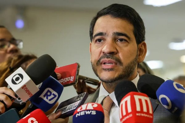 [Jorge Messias entra em jejum espiritual antes de sabatina no Senado, diz colunista]