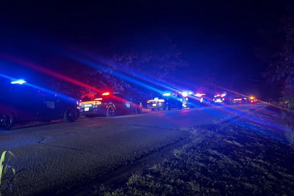 [Tiroteio em Oklahoma, nos EUA, deixa pelo menos 12 pessoas feridas]
