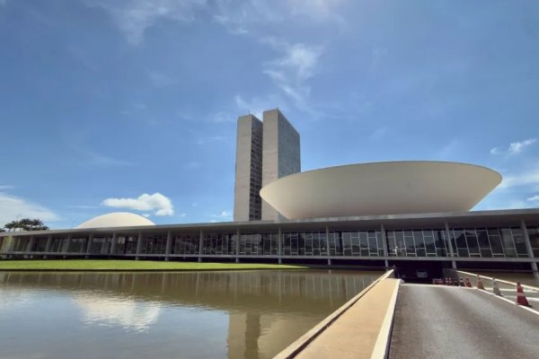 [Comitiva de empresários da Fecomércio desembarca em Brasília para tentar barrar 6x1]