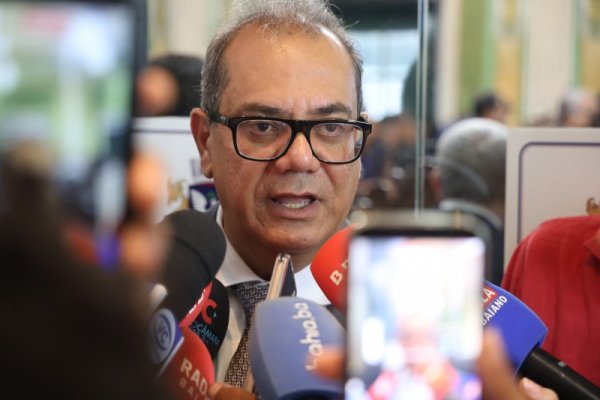 [Carlos Muniz diz que protestos de rodoviários preocupam, mas são “forma de chamar atenção”]