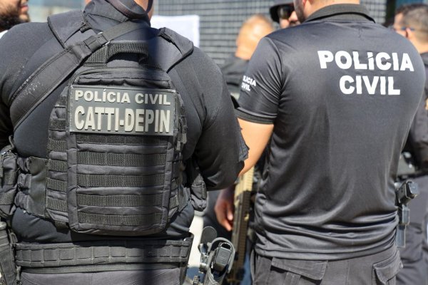 [Polícia Cívil prende mulher suspeita de perseguir mãe adotiva da filha]