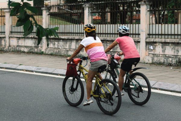 [Comissão aprova projeto de lei que amplia proteção de ciclistas no trânsito]