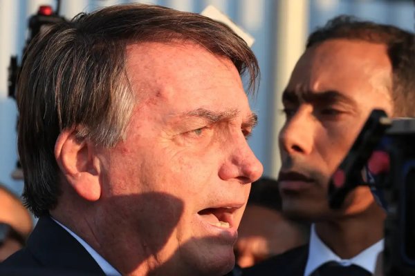 [Bolsonaro entra com revisão criminal no STF para anular condenação]