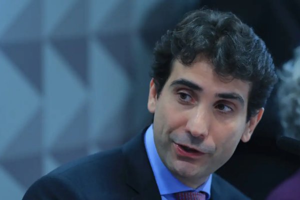[Galípolo é eleito presidente de comitê de emergentes no BIS, o BC dos BCs]